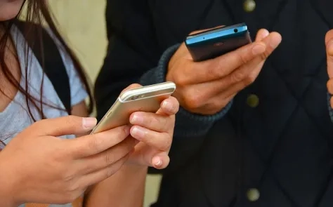 What Is the Best Way to Port an Android App to iOs and Vice Versa? 5 Aspects to Consider