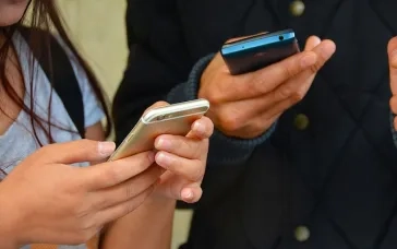 What Is the Best Way to Port an Android App to iOs and Vice Versa? 5 Aspects to Consider